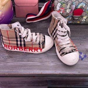 Ok condition only worn couple times size 31 kids